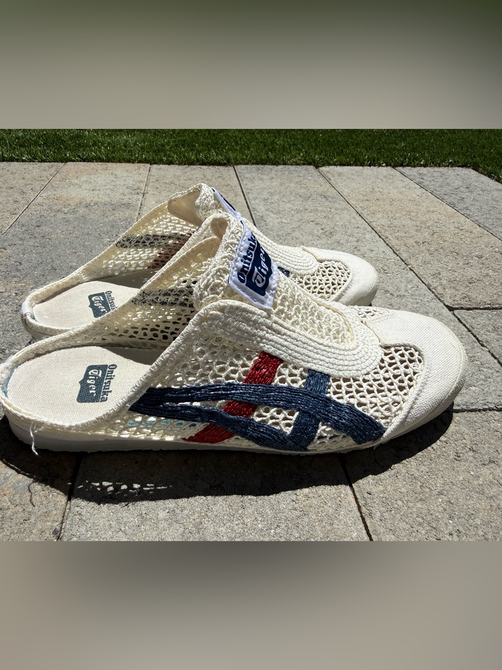 Onitsuka Tiger Cream Slip-On Sneakers with Navy & Red Stripes - Picture 2 of 9